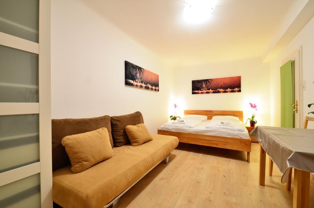 Ajo Central Vienna Room photo