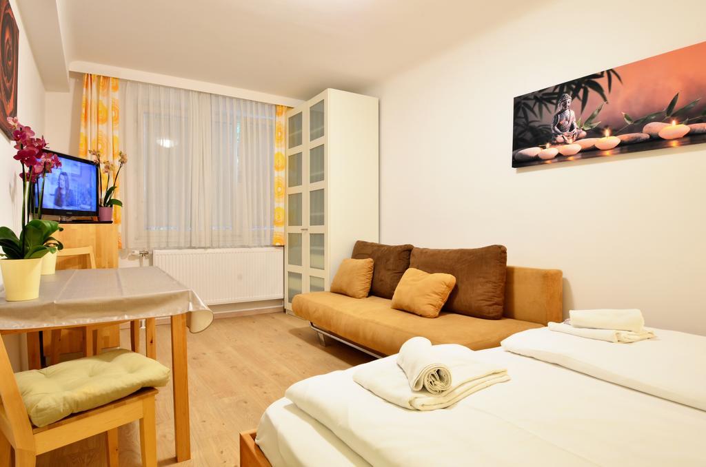 Ajo Central Vienna Room photo