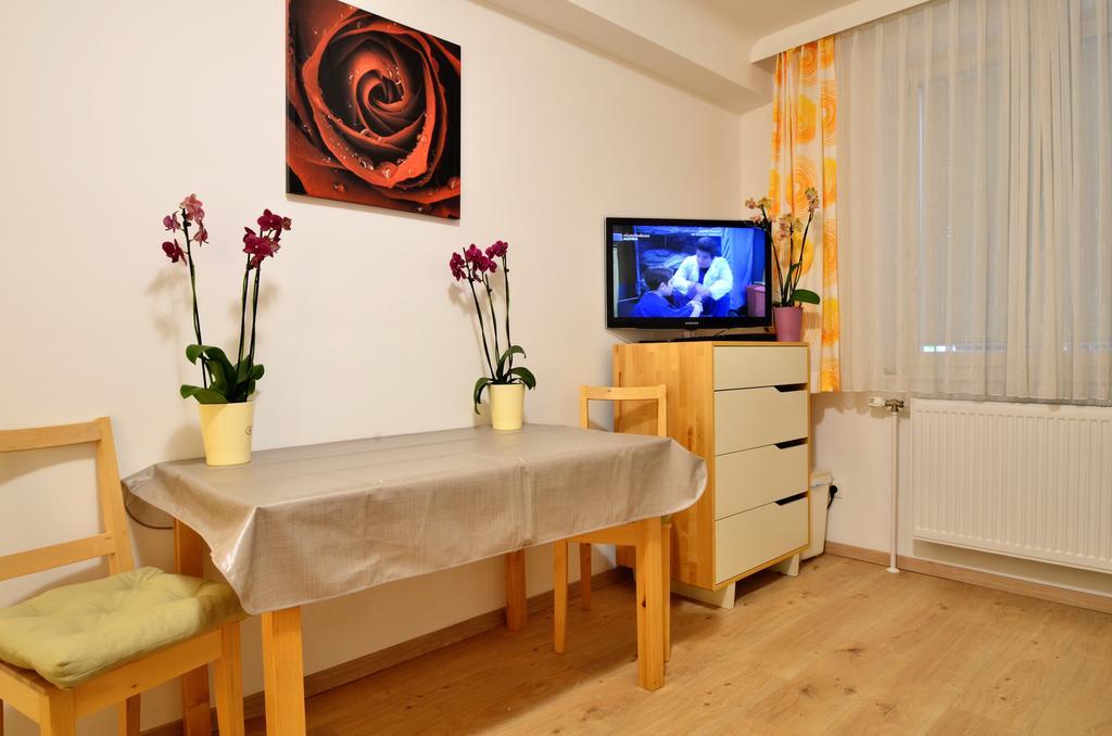 Ajo Central Vienna Room photo