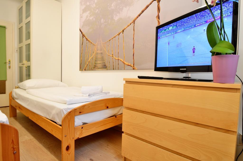 Ajo Central Vienna Room photo