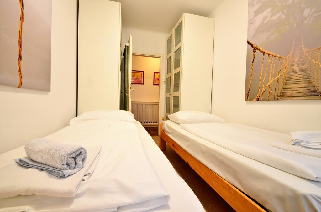 Ajo Central Vienna Room photo